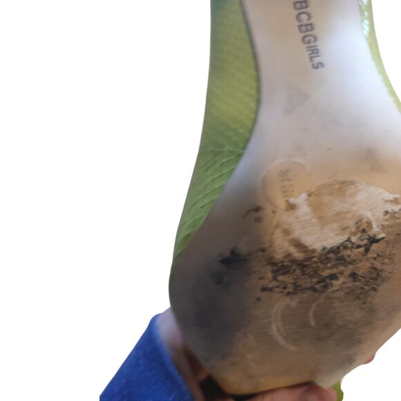 BCBGirls Lime Green Faux Snake Skin Stiletto Heal with Pointed Toes (Size 6B 36) - Picture 3 of 4